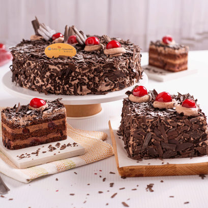 Black Forest (1kg Whole Cake)